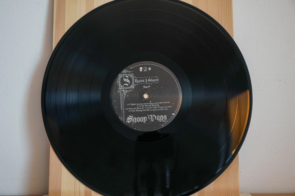 Snoop Dogg - R & G (Rhythm & Gangsta): The Masterpiece