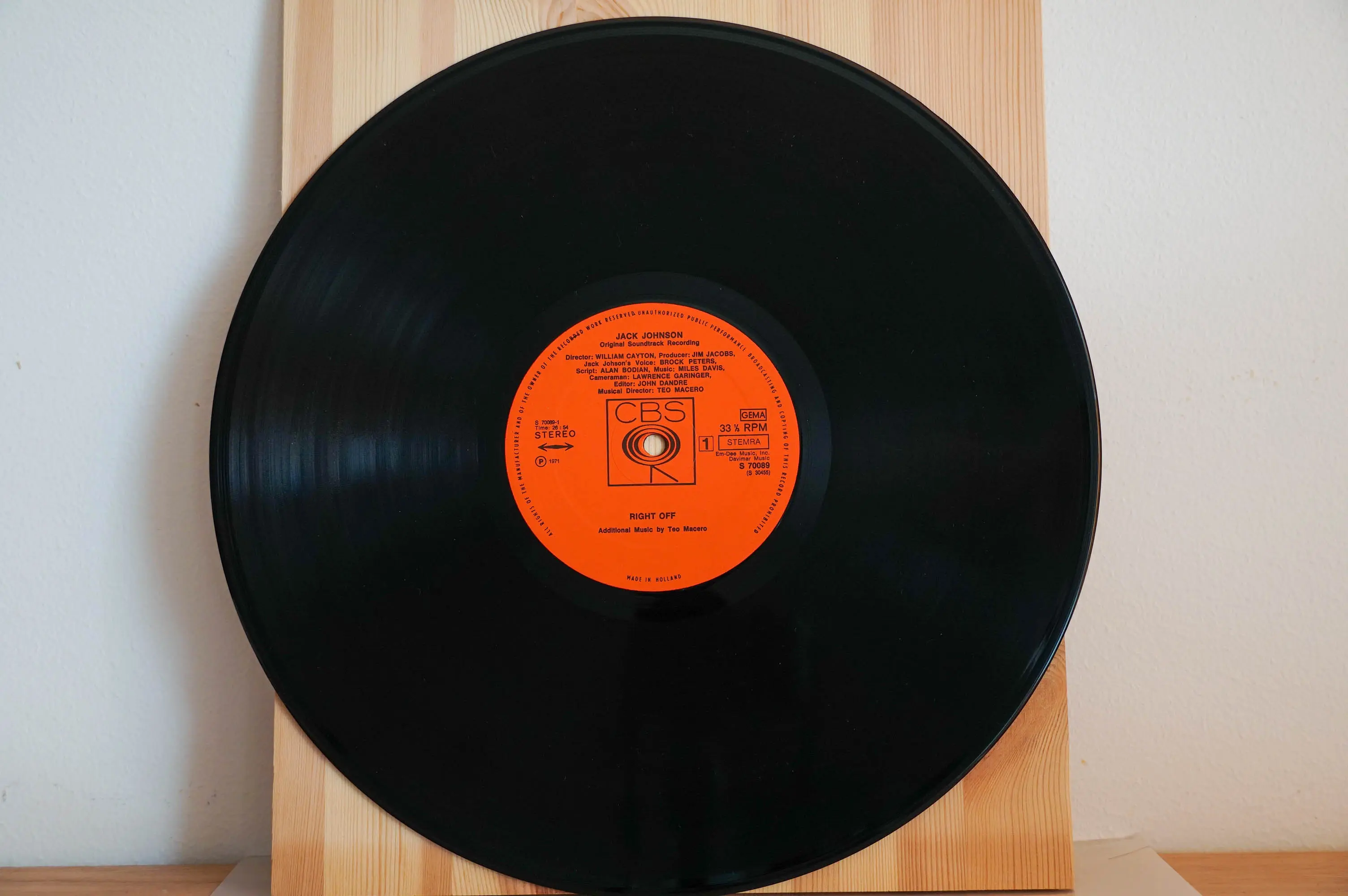 Miles Davis - Jack Johnson (Original Soundtrack Recording) - Image 2