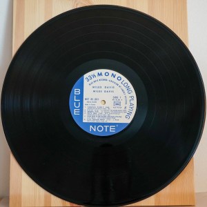 Miles Davis - Miles Davis - Image 2
